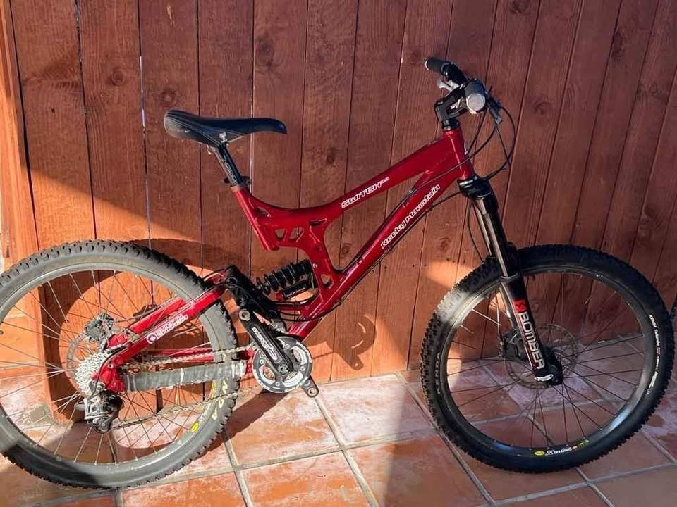 2006 Rocky Mountain Switch 3.0 Mountain Bike Medium