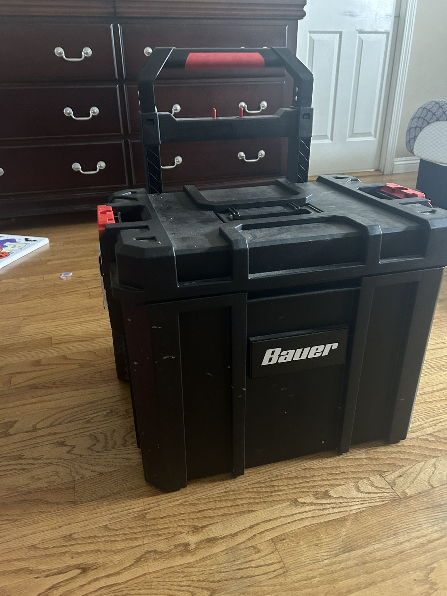 BAUER TOOL BOX