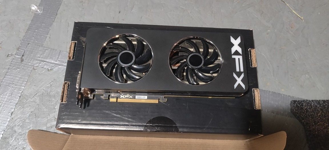 XFX R9 290 Graphics Card/GPU