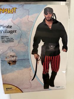 Men’s pirate costume