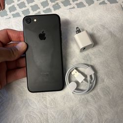 iPhone 7 Unlocked For All Carriers 128 GB