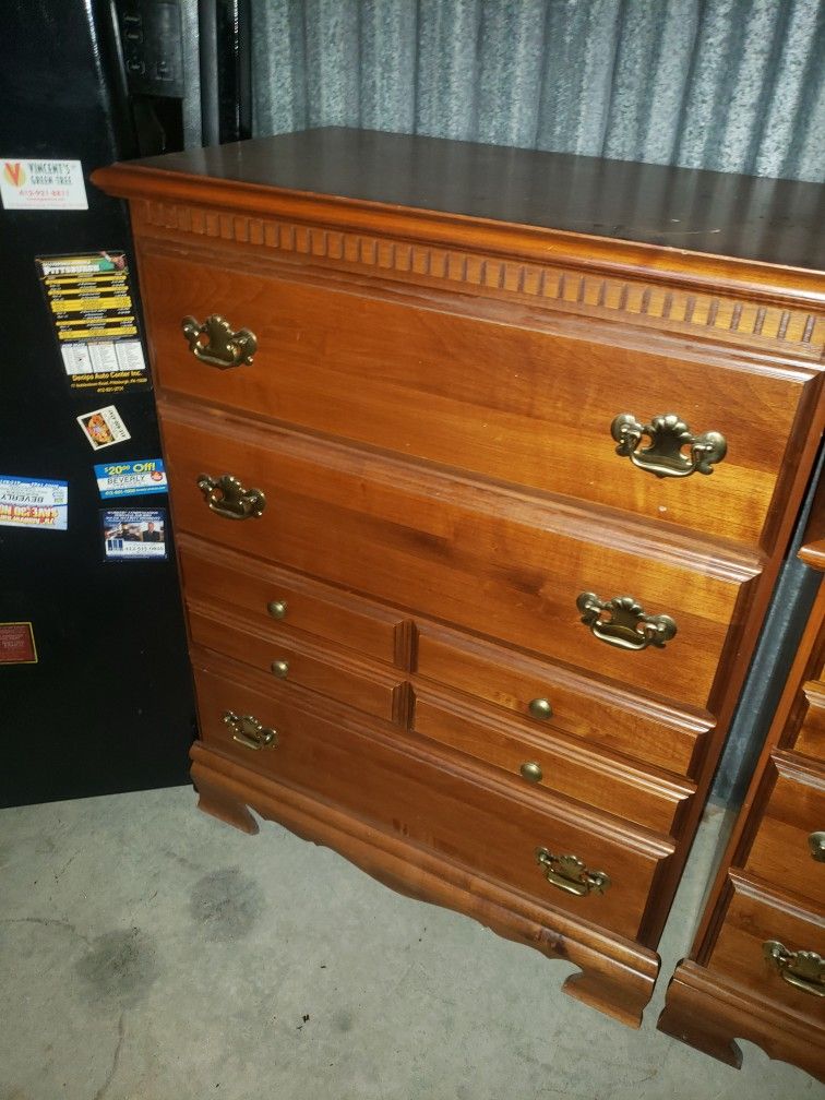 4 piece set with 2 dressers, desk, night stand