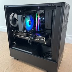 NEWLY BUILT - Gaming PC with Ryzen 5 5600X, AMD RX 6750 XT, 16GB RAM