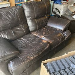 Free leather auto recline couch 
