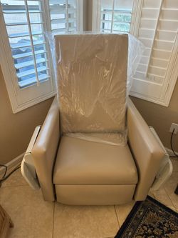 Dialysis Chair
