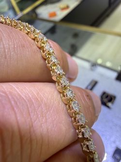 Gold Tennis Bracelet with real Diamonds