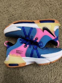 Nike Men's LeBron Witness 7 Basketball Shoes