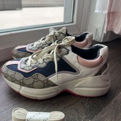 Gucci Sneakers
