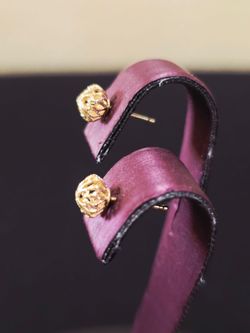 Vintage 14k Yellow Gold 6mm Filigree Flower Dome Stud Earrings - 0.6 g Starburst