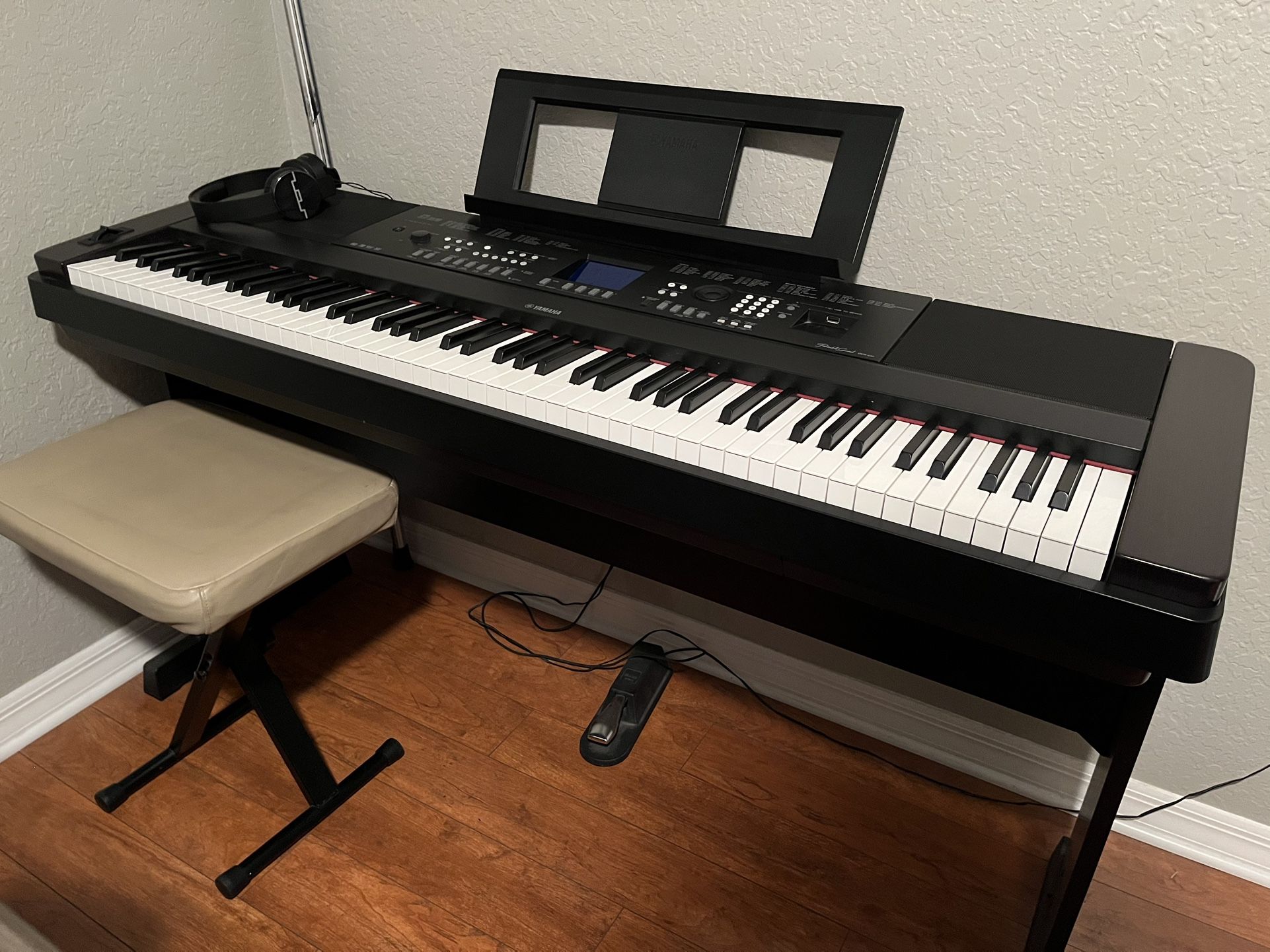 Yamaha DGX-650