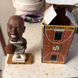FREE GARY PAYTON BUBBLE HEAD WITH BOX