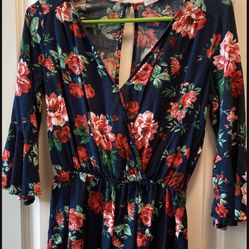 Woman’s Romper Size Small