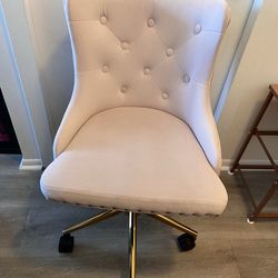 Pick Up Only In Hyde Park Pink tufted desk chair