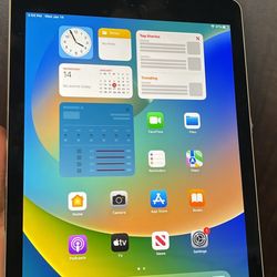 iPad Pro 128gb. Like New And Unlocked! 