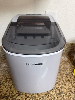 Ice maker