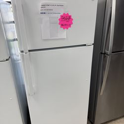 GE refrigerator, clean ready refurbished