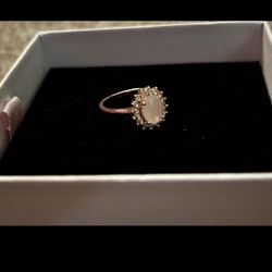 Beautiful Gold Heart Ring - Elegant & Stylish Statement Piece (Not Pandora)