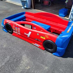Kids race car beds