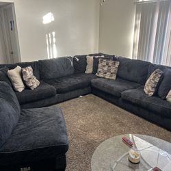 L-Sectional 