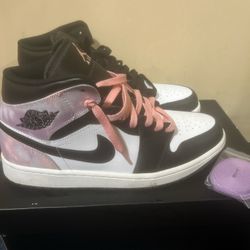 Jordan 1 mid size 9.5 men’s