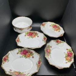 Vintage Royal Albert Old Country Roses Fruit Bowls Dishes
