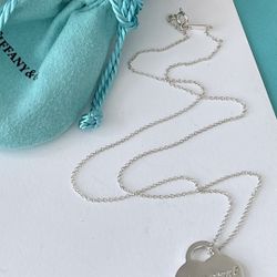 Tiffany & Co. Heart Charm Pendant Necklace in Sterling Silver 17” NEW