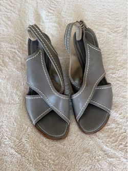 AGL 2 3/4” heel leather Italian shoes