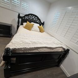 Black Queen Headboard, Footboard Bed Dresser, Mirror And Nightstand Solid Wood  