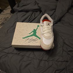 Air Jordan 4RM 8.5 Flights