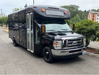 Shuttle bus E450