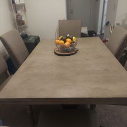 Dining Table With Extendable Length  Thumbnail