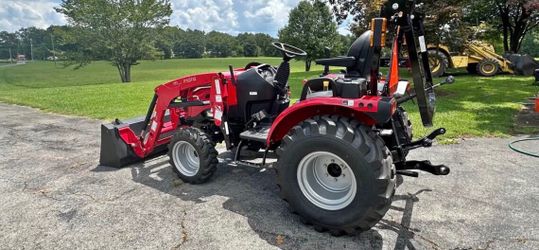 2025 Mahindra - Model #2126 Hydrostatic -Only 21.6 hours on tractor