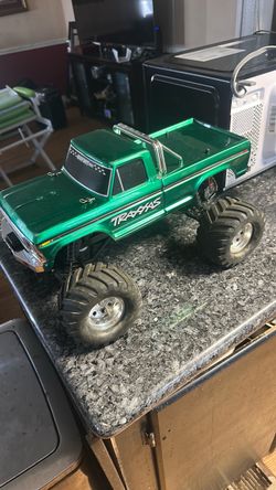 traxxas stompade bigfoot