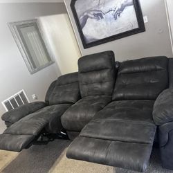 3 seater couch with recliners 