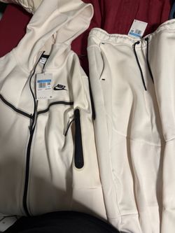 RARE “CREAM” NIKE TECH