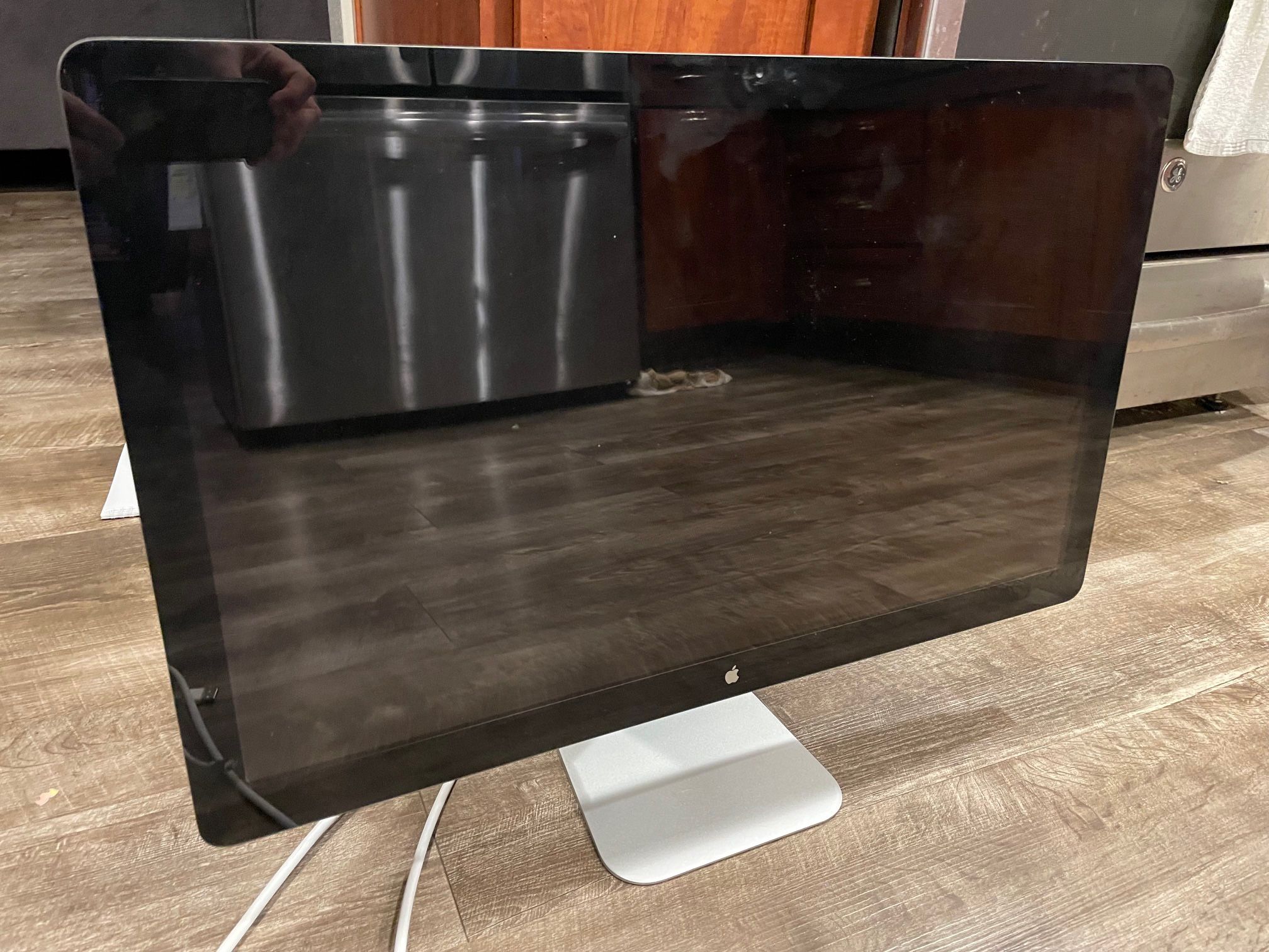 Apple LED Cinema Display 27 Inch