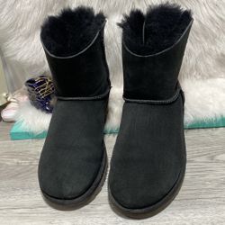 UGG Bailey Knit Bow black boots size 10 