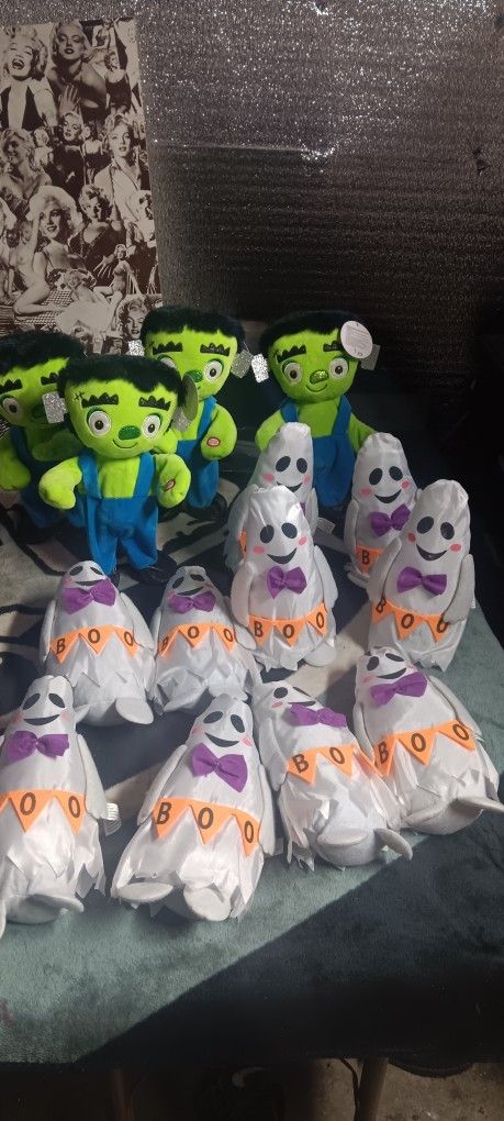 Halloween π Decorations