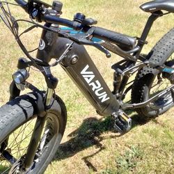 Varun S26-1 Peddle Assistant/Throttle E-Bike