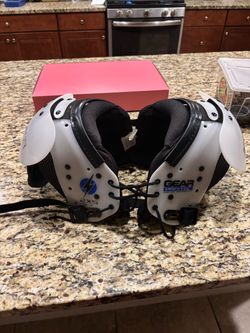 Youth football shoulder pads