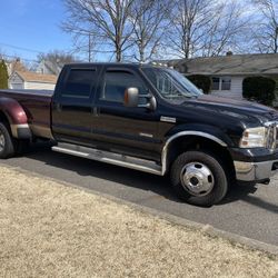 Ford F350 Lariat Super Duty Dually - Brand New Engine 2k Miles