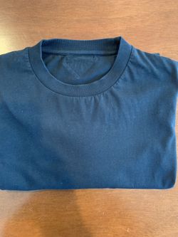 Prada Men’s Medium T shirt 