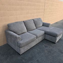 Used sectional couch : free delivery