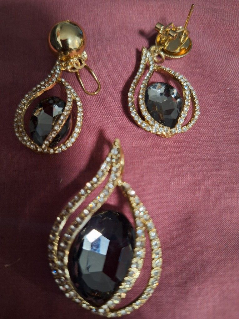 Pendant Necklace Set