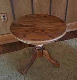 Solid oak End Table