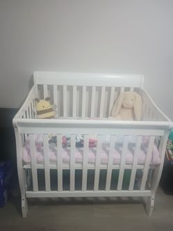 Baby crib