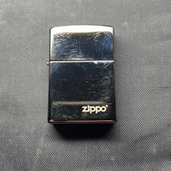 Zippo Chrome Mirrored Lighter 