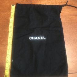 1 Dust Bag Chanel