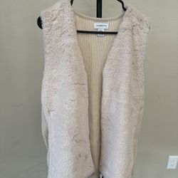 Liz Claiborne Faux Fur Vest Size Large