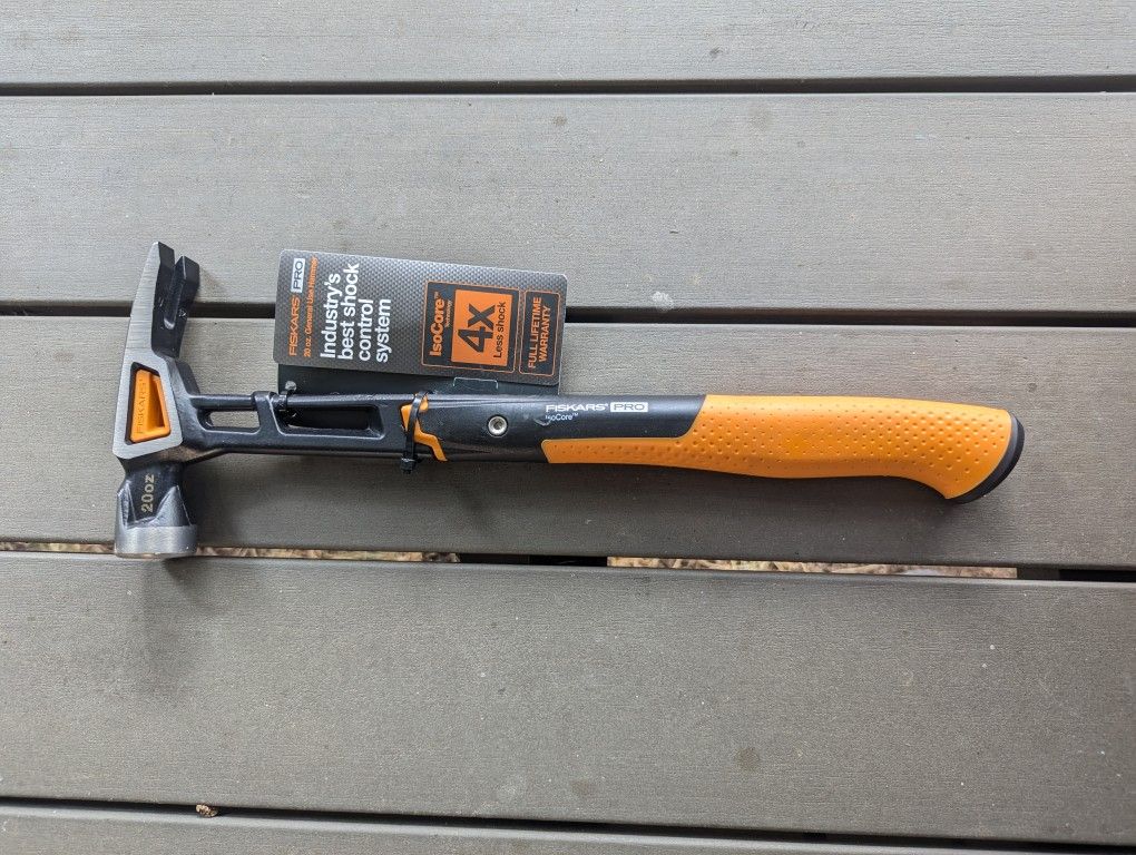 New Fiskars Pro Isocore 20 Oz General Use Hammer - 15.5" Black / Orange